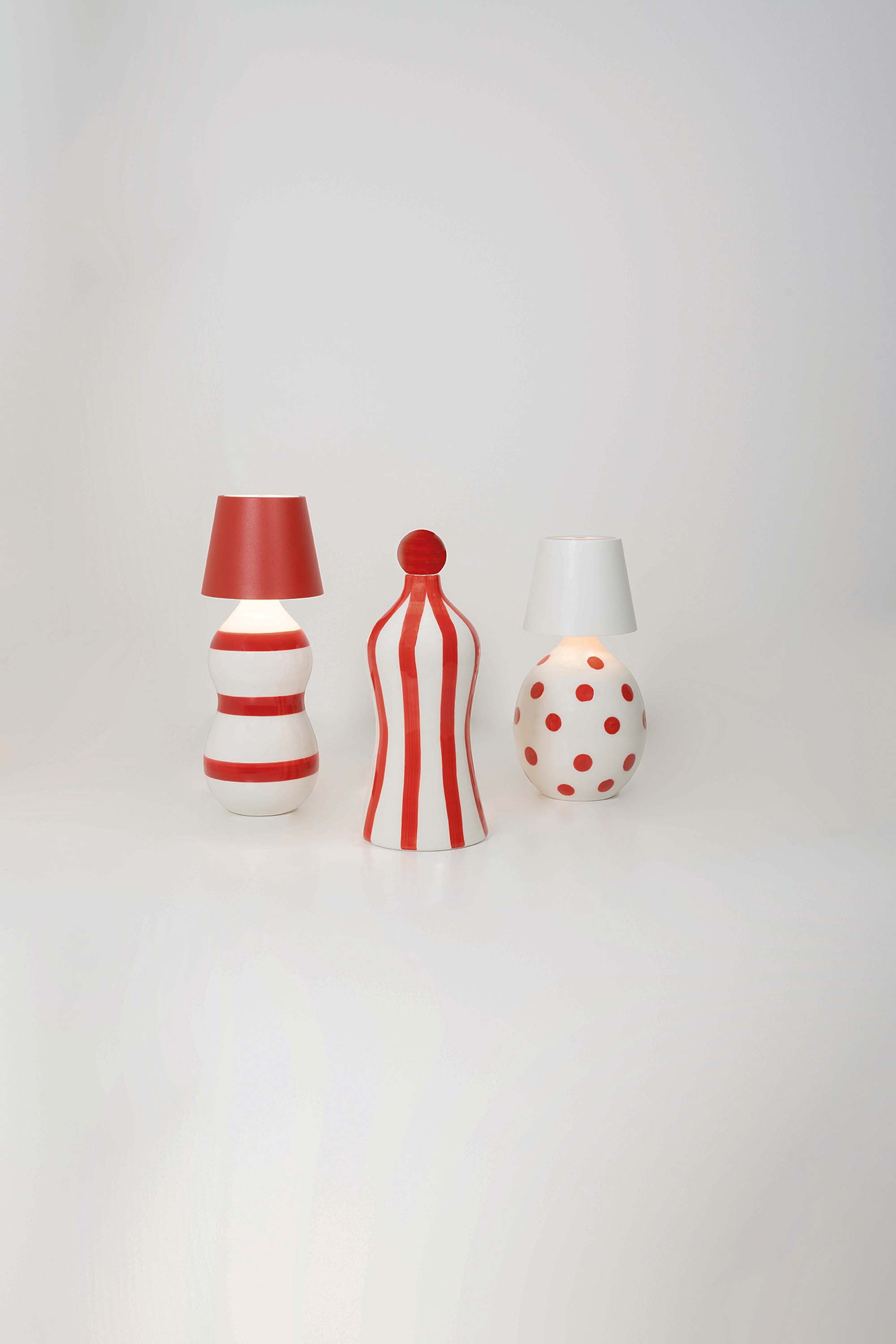 Zafferano Poldina Stopper Rosso / Red + Lido Keramik Flasche mit vertikalen Streifen in Rot